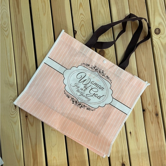 NEW Woman of God Tote Bag 14x12x4 Faith Scripture Pink Tote Bag - Picture 4 of 8